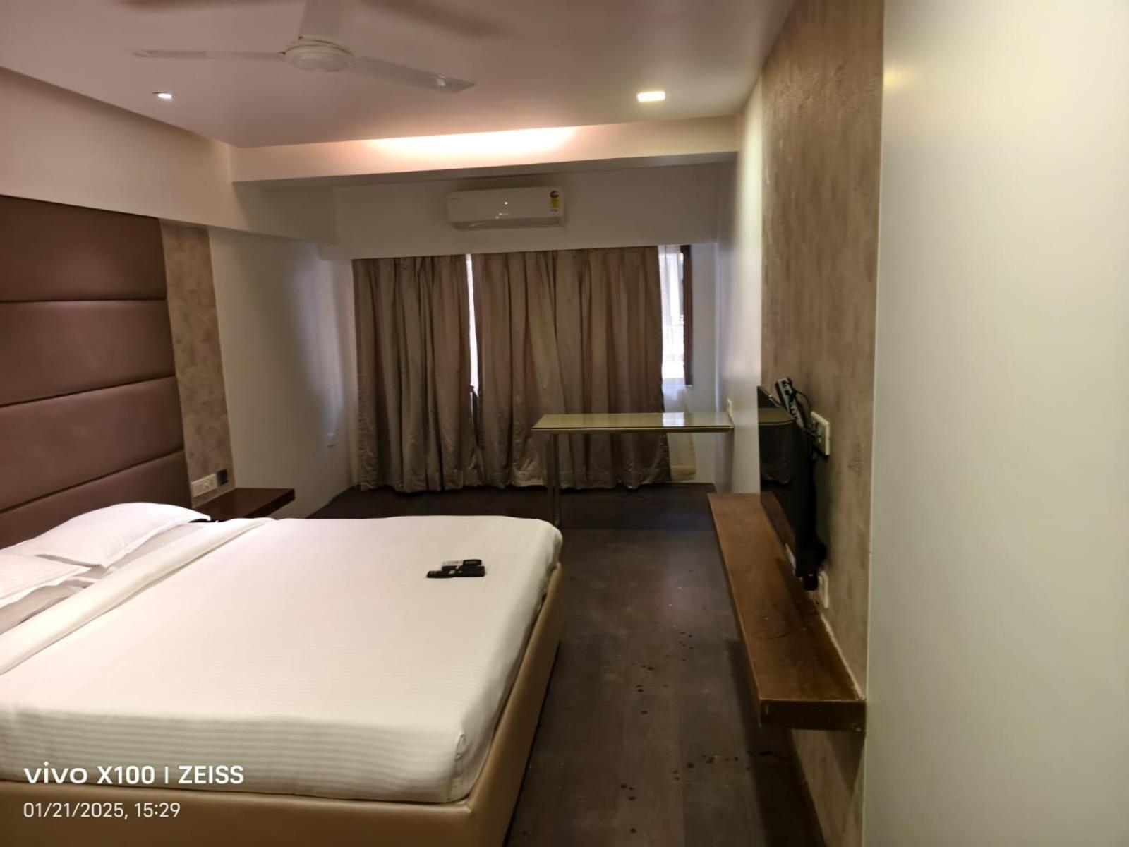 Hotel Dakshin Grandeur Navi Mumbai Exterior photo