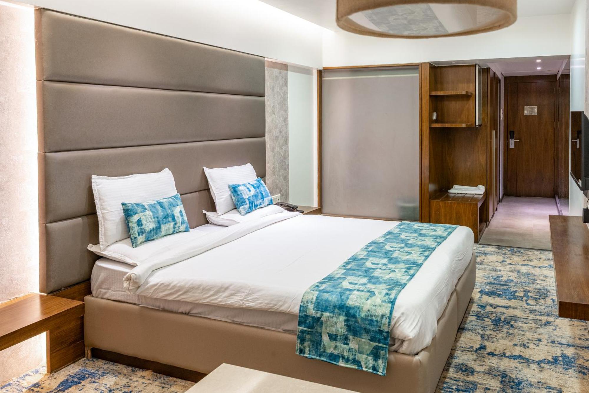 Hotel Dakshin Grandeur Navi Mumbai Exterior photo